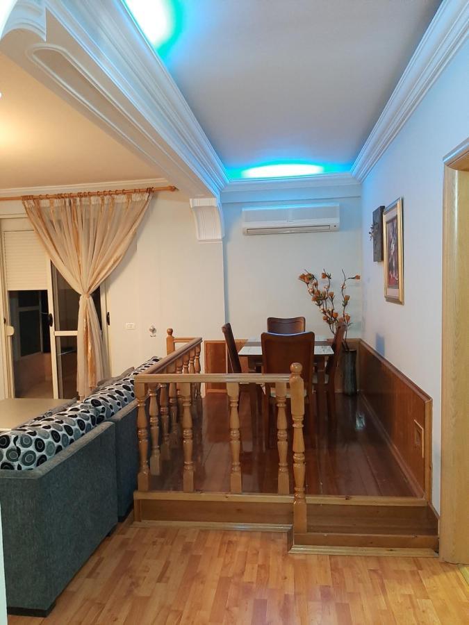 Apartament Egzoni City Center Lägenhet Berat Exteriör bild